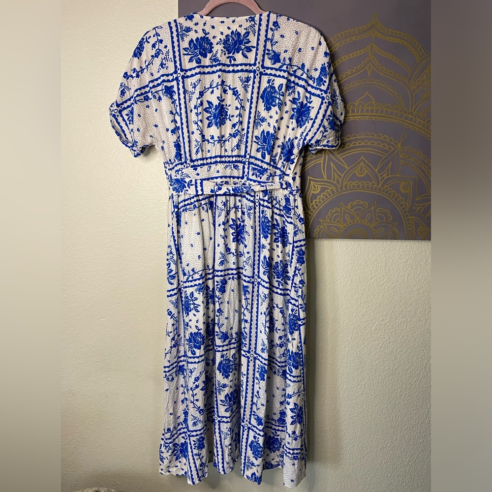 URBAN OUTFITTERS Gabrielle Wrap Dress - Picture 12 of 12
